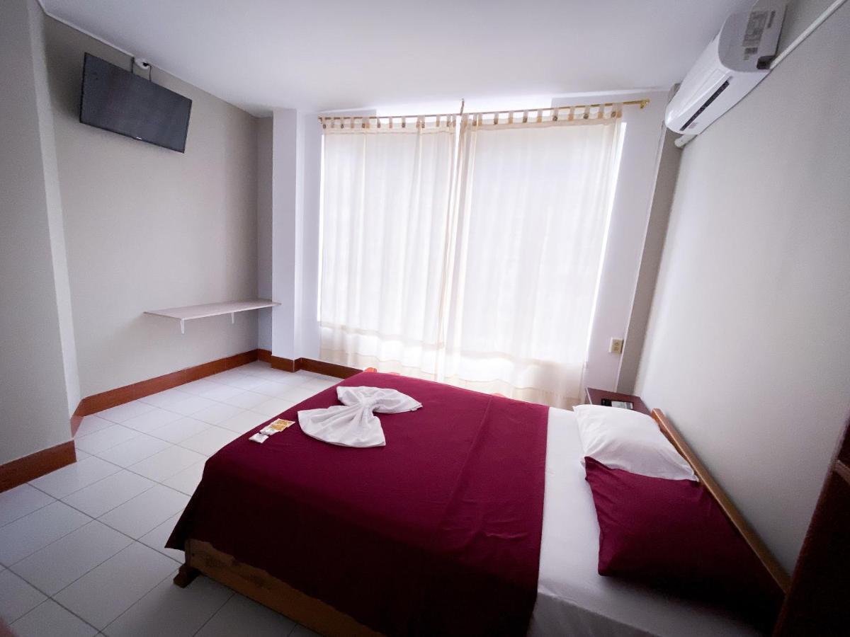 Hostal Casa Blanca Puerto Francisco de Orellana Buitenkant foto