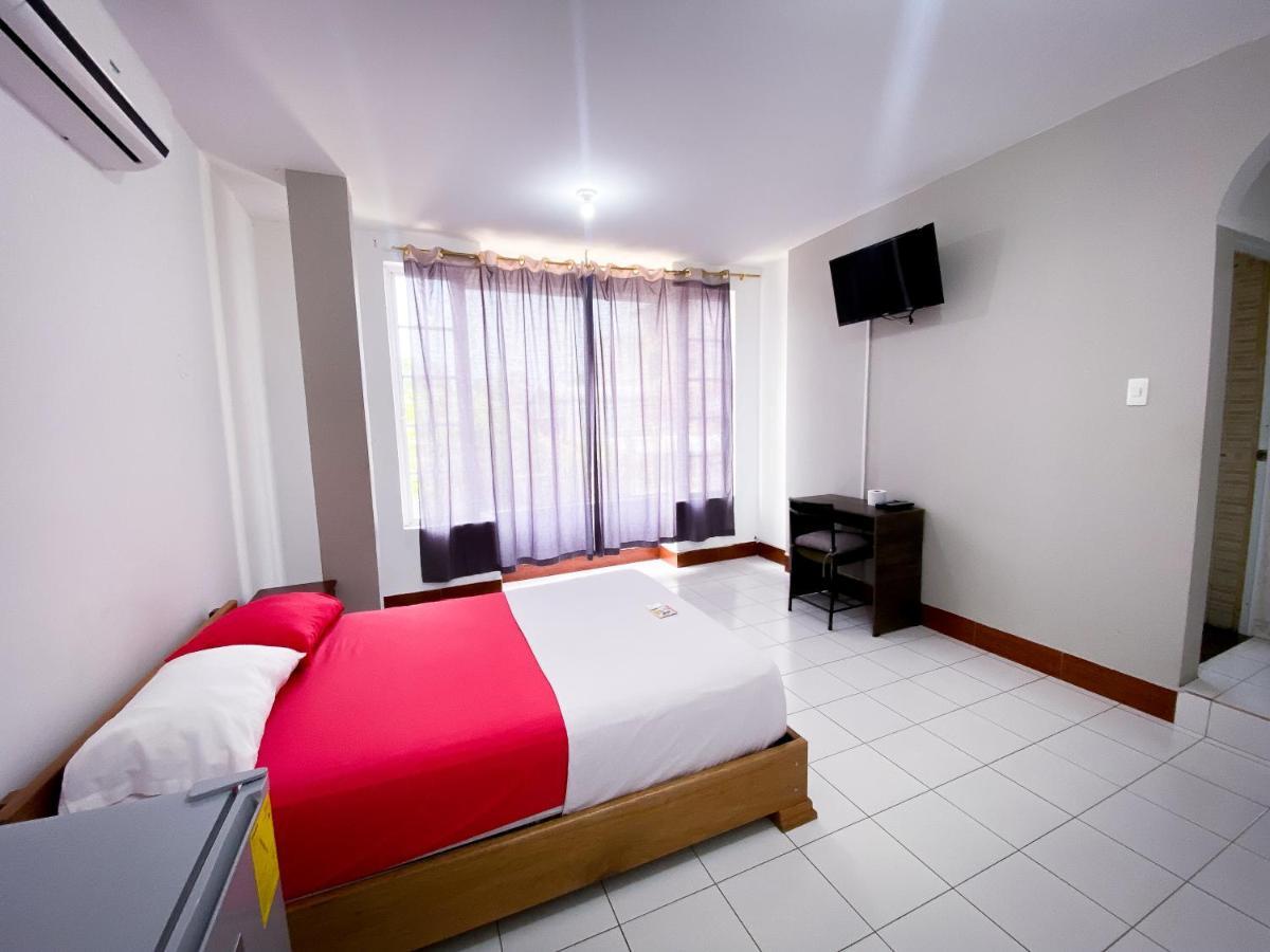 Hostal Casa Blanca Puerto Francisco de Orellana Buitenkant foto